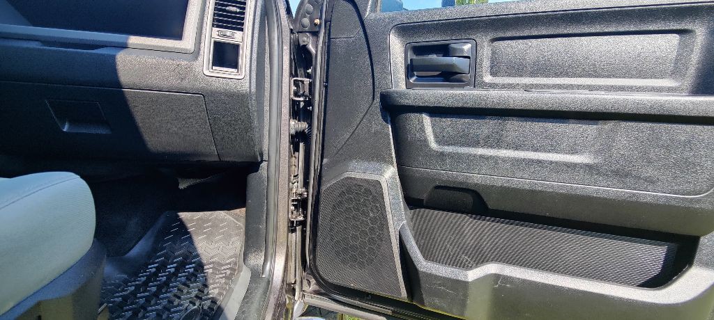 2017 RAM 3500 Image 14