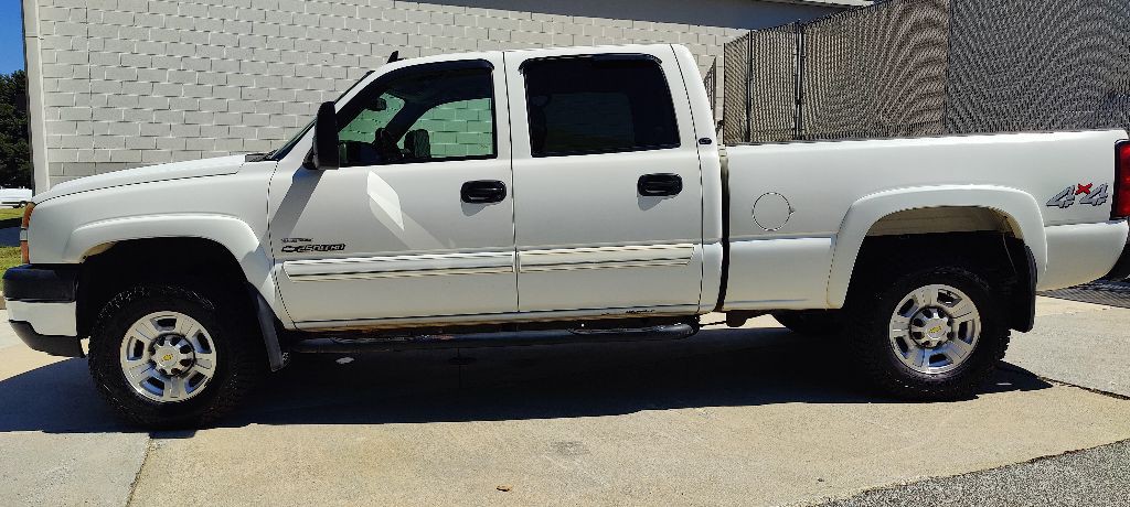 2007 Chevrolet Silverado 1500 Image 2