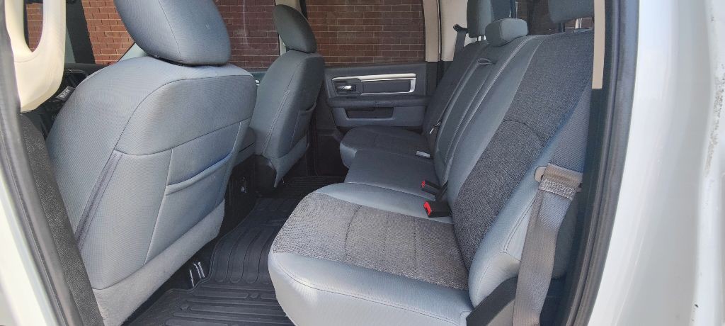 2017 RAM 1500 Image 11