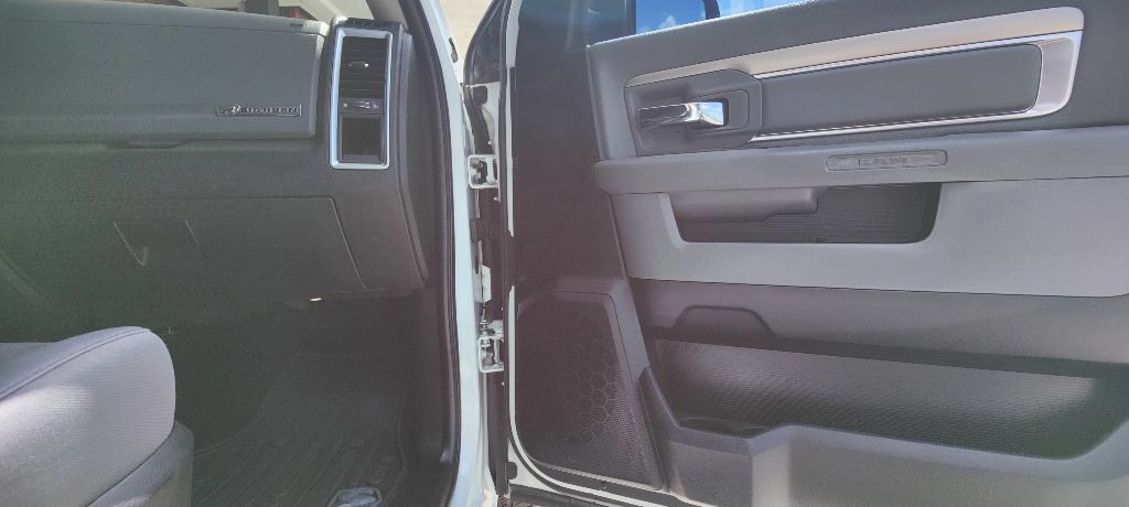 2017 RAM 1500 Image 16