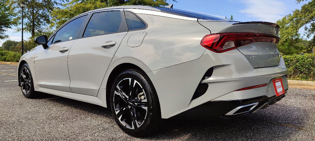 2023 Kia K5 Image 3