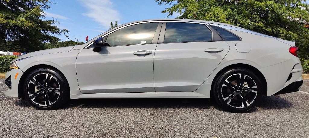 2023 Kia K5 Image 2