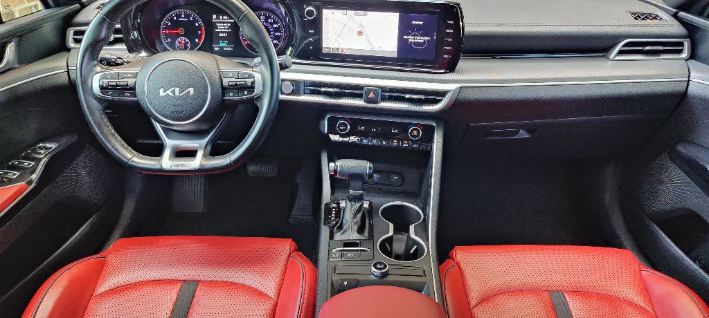2023 Kia K5 Image 17