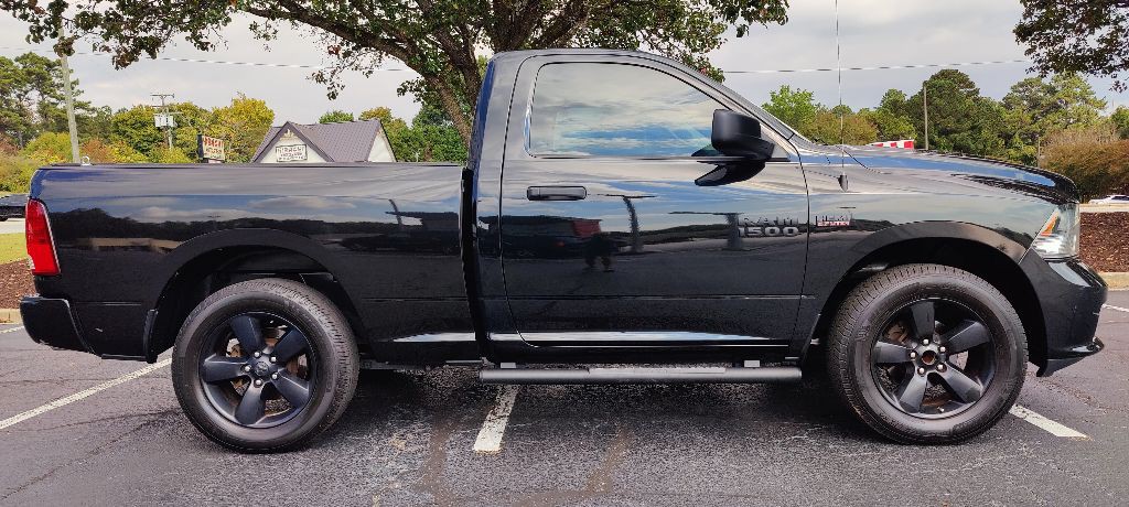 2017 RAM 1500 Image 8