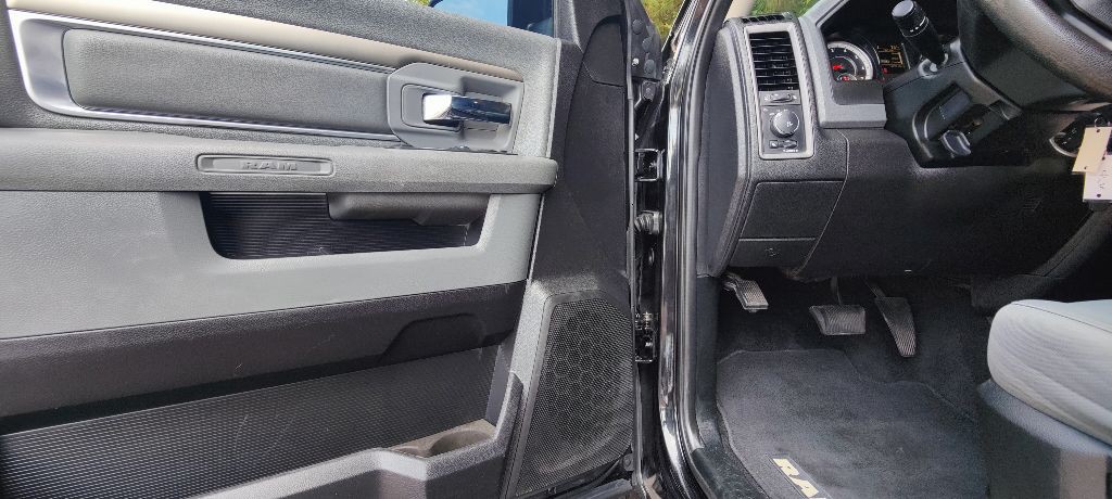 2017 RAM 1500 Image 9