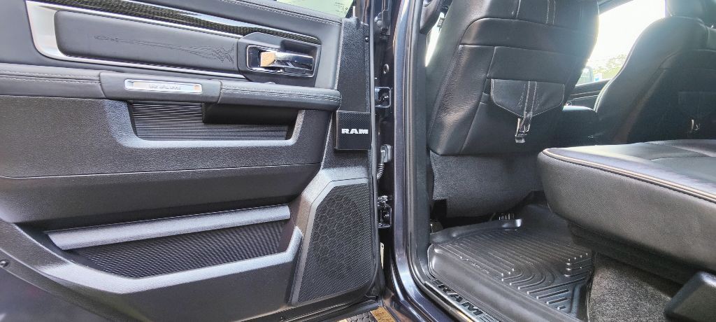 2016 RAM 1500 Image 12