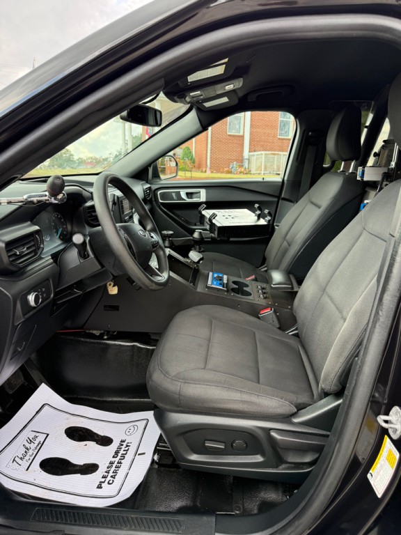 2020 Ford Explorer Image 9