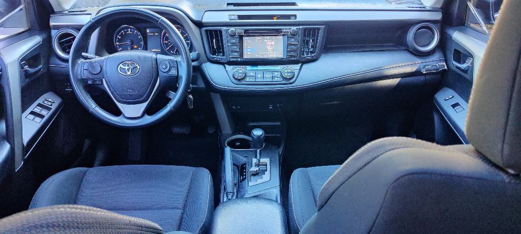 2016 Toyota Rav4 Image 18