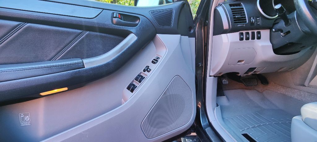 2006 Toyota 4Runner Image 9