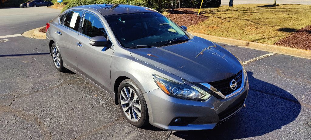 2017 Nissan Altima Image 7