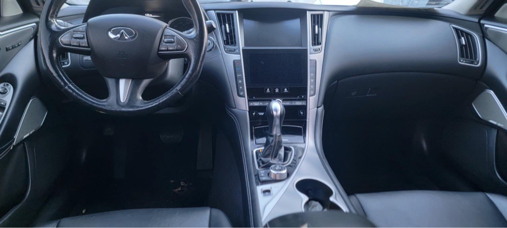 2017 INFINITI Q50 Image 9