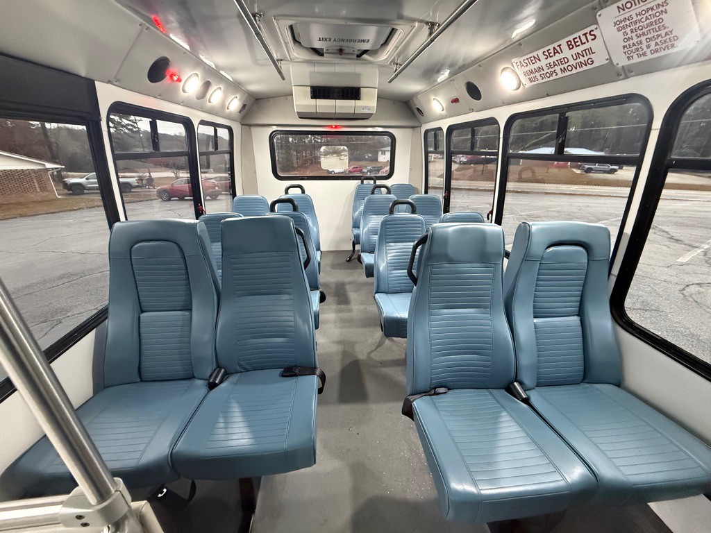 2018 Ford Econoline Image 10