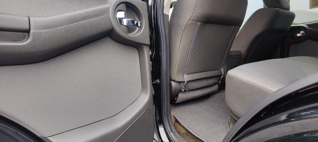 2011 Nissan Xterra Image 11