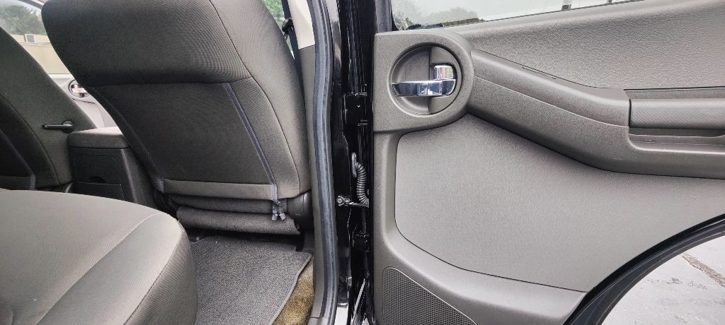 2011 Nissan Xterra Image 14