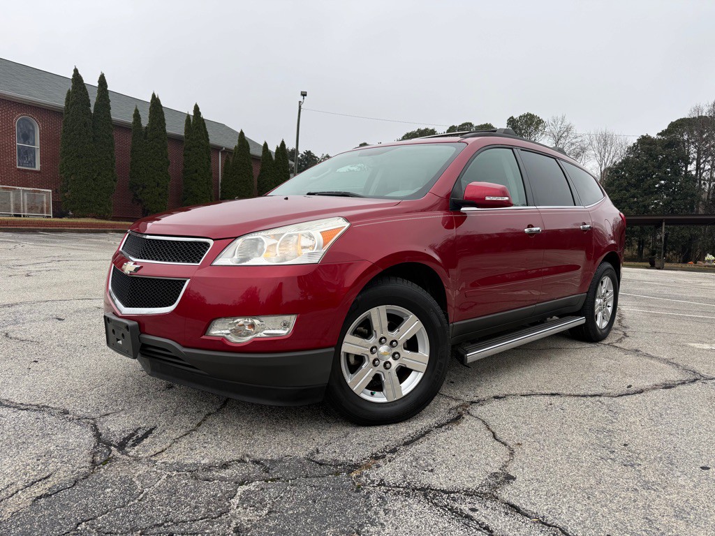 2012 Chevrolet Traverse Image 1