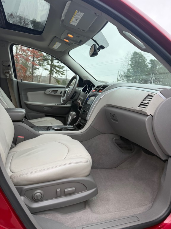 2012 Chevrolet Traverse Image 9