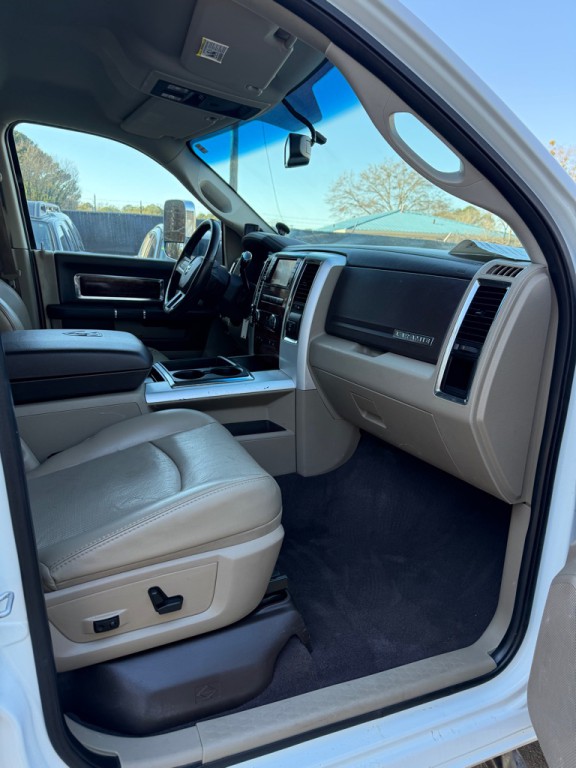 2011 Dodge Ram 3500 Image 8