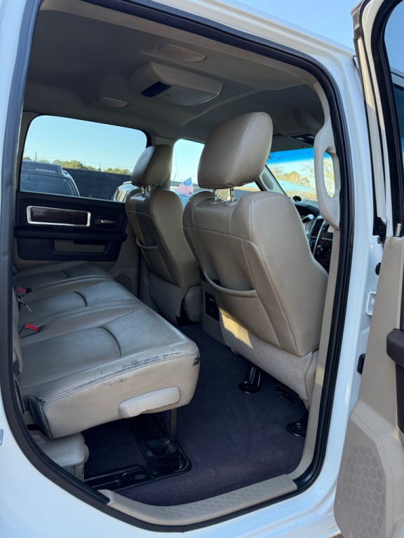 2011 Dodge Ram 3500 Image 9