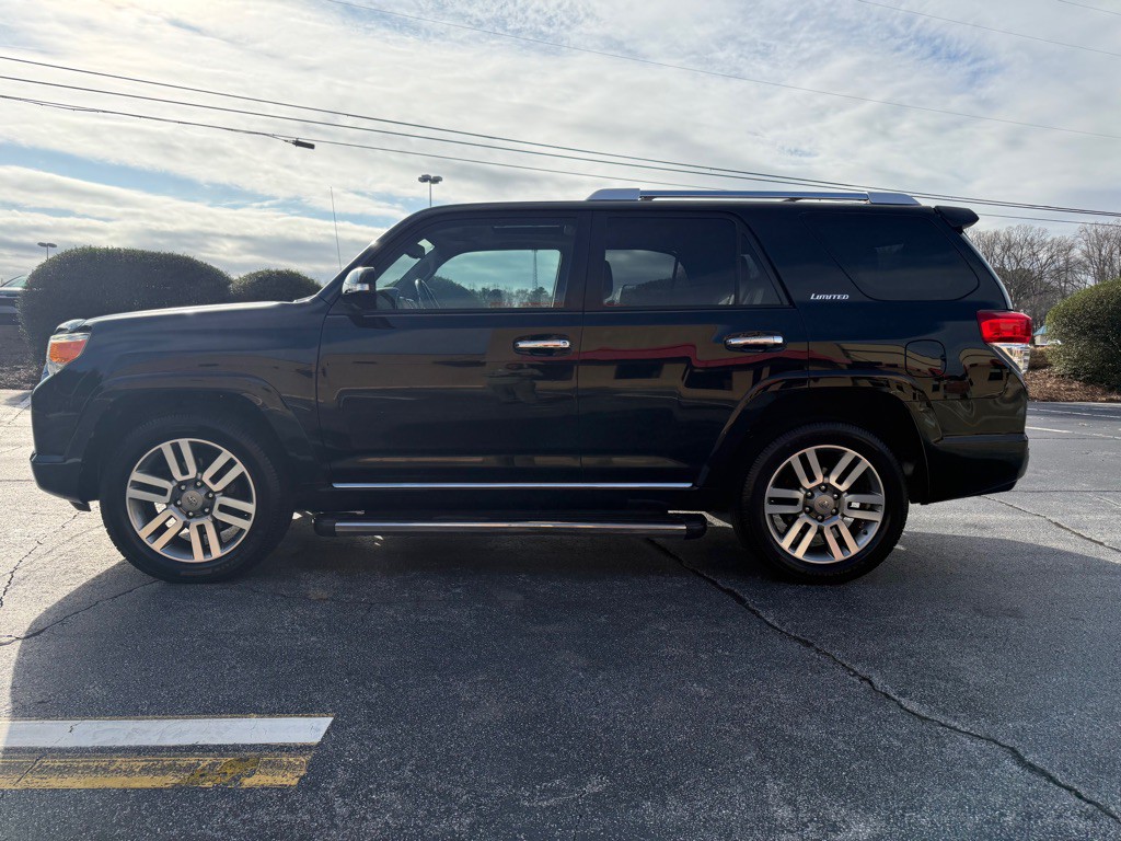 2011 Toyota 4Runner Image 2