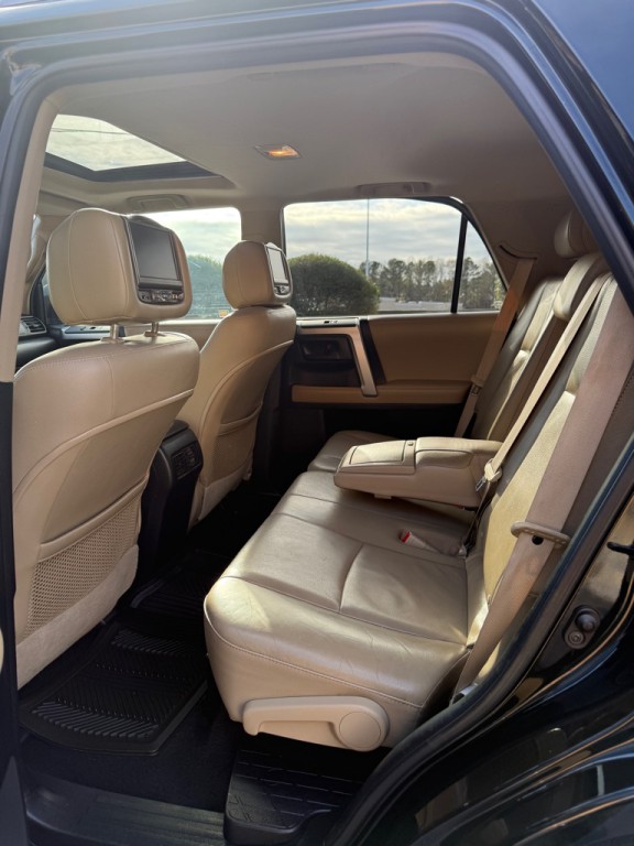 2011 Toyota 4Runner Image 12