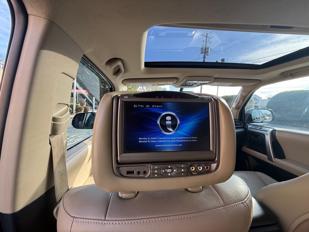 2011 Toyota 4Runner Image 15