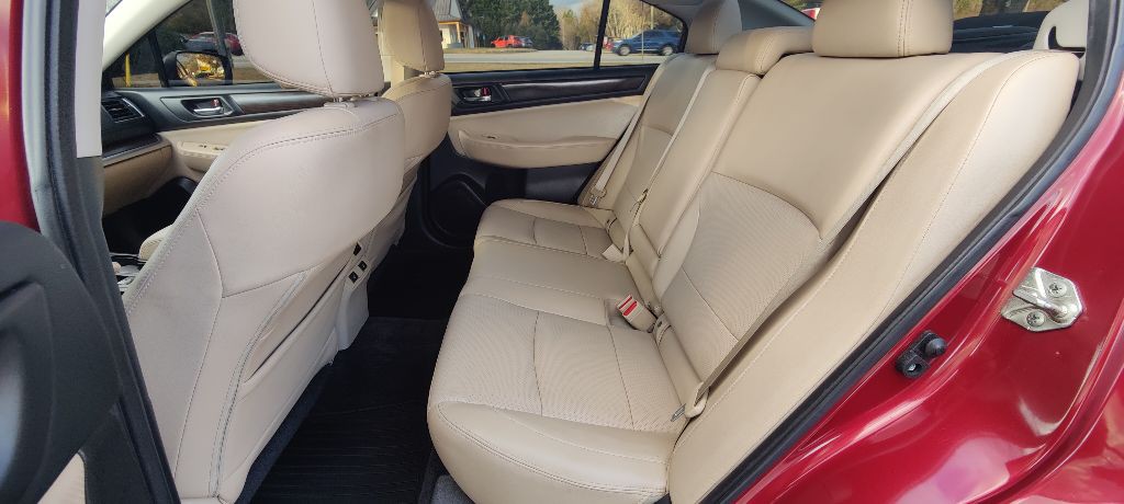 2015 Subaru Legacy Image 10