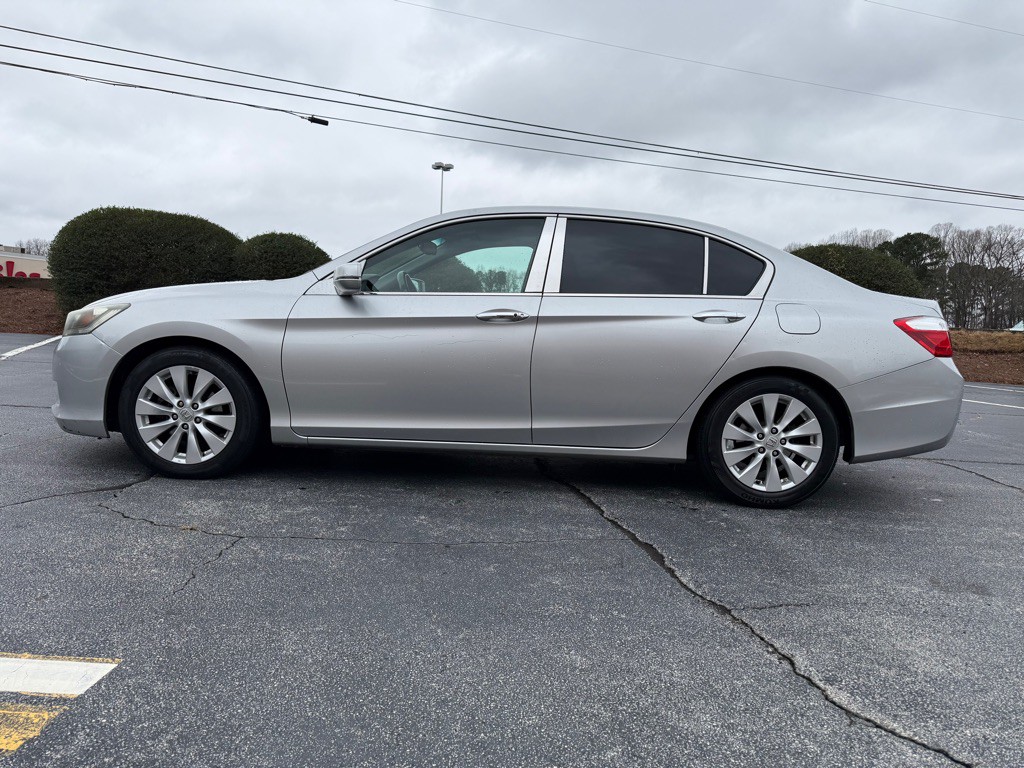 2015 Honda Accord Image 2