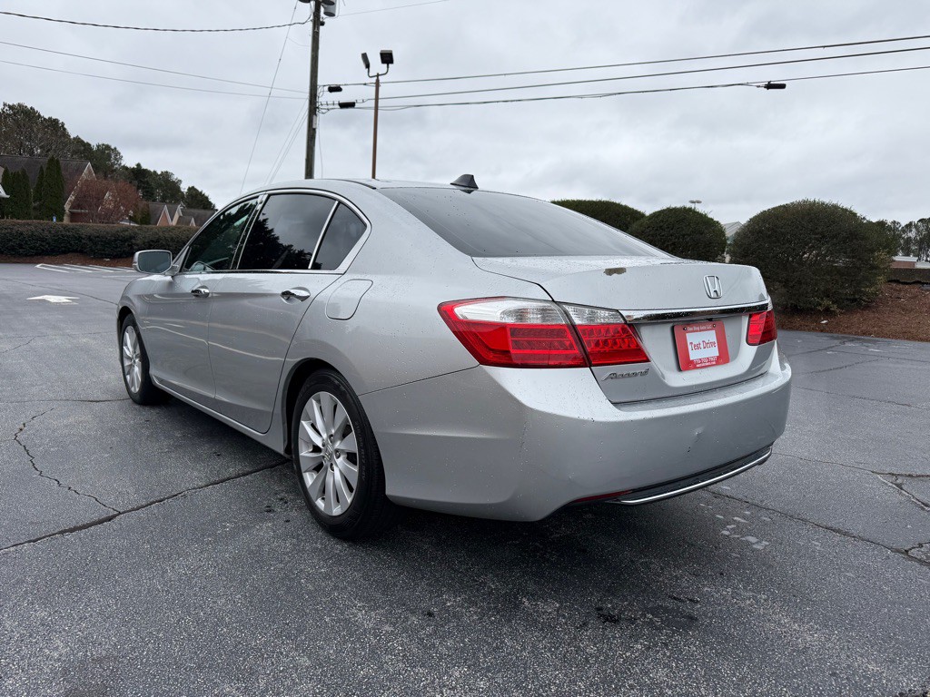 2015 Honda Accord Image 13