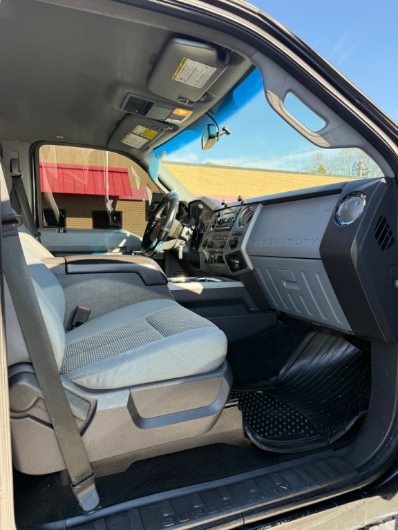 2014 Ford F-250 Image 9