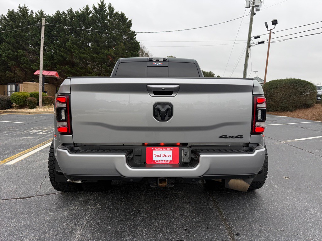 2022 RAM 3500 Image 4