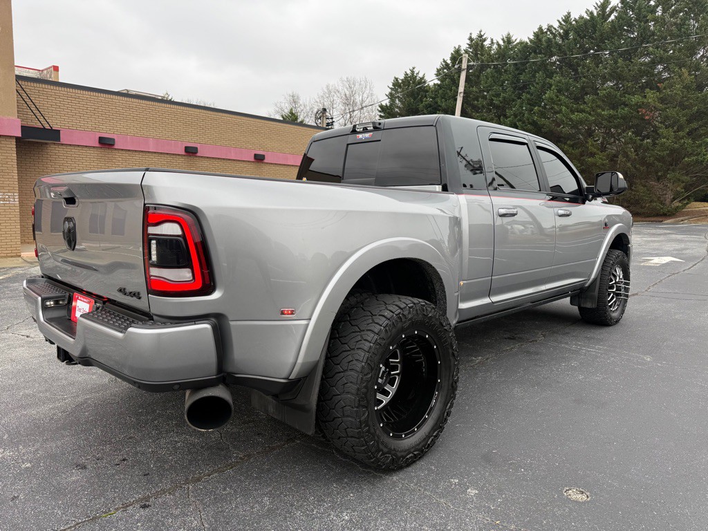 2022 RAM 3500 Image 5