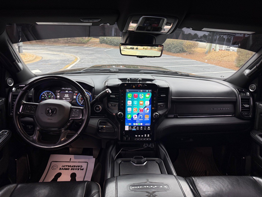 2022 RAM 3500 Image 11