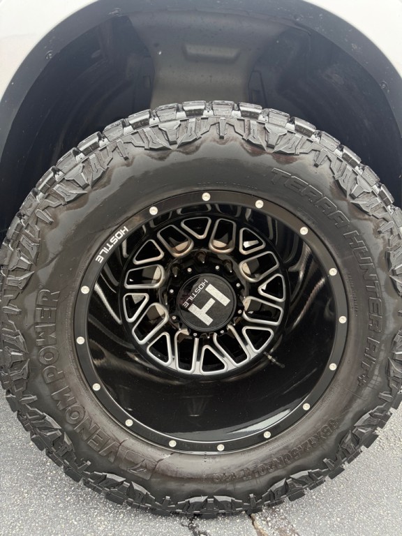 2022 RAM 3500 Image 16