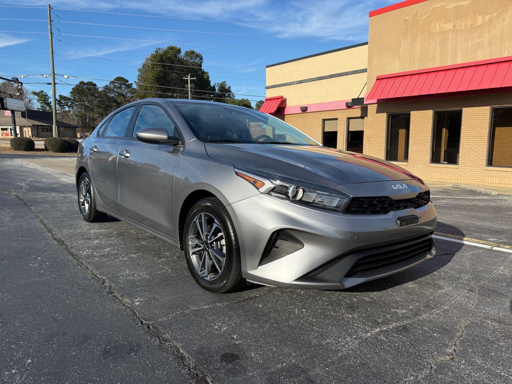 2023 Kia Forte Image 6