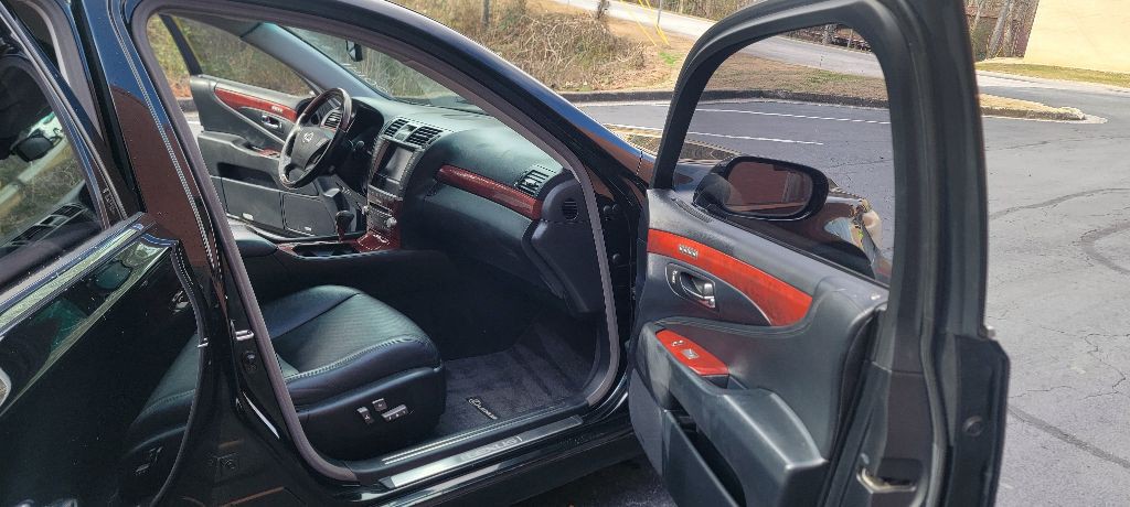 2010 Lexus LS Image 14