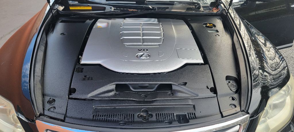 2010 Lexus LS Image 15