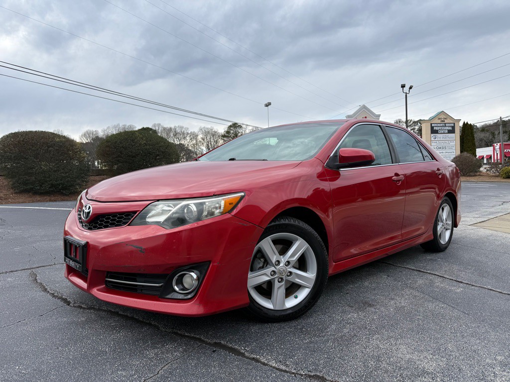 2012 Toyota Camry Image 1