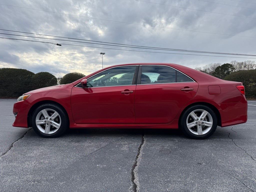 2012 Toyota Camry Image 6