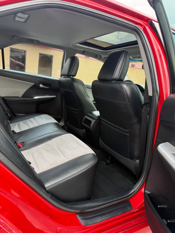 2012 Toyota Camry Image 10