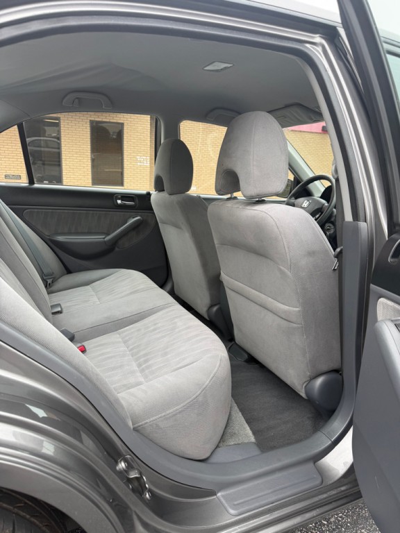 2005 Honda Civic Image 11