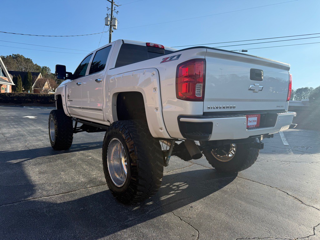 2017 Chevrolet Silverado 1500 Image 3