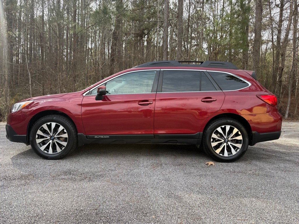2015 Subaru Outback Image 2
