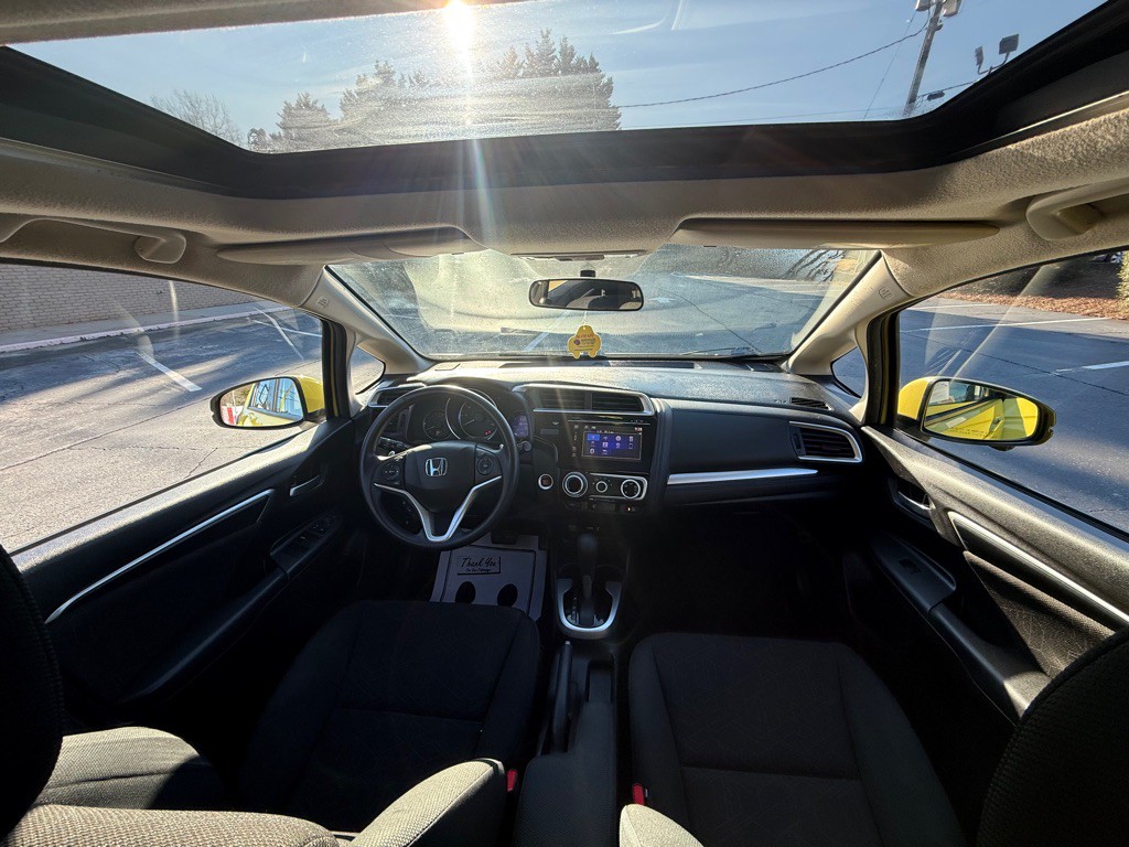 2016 Honda Fit Image 12