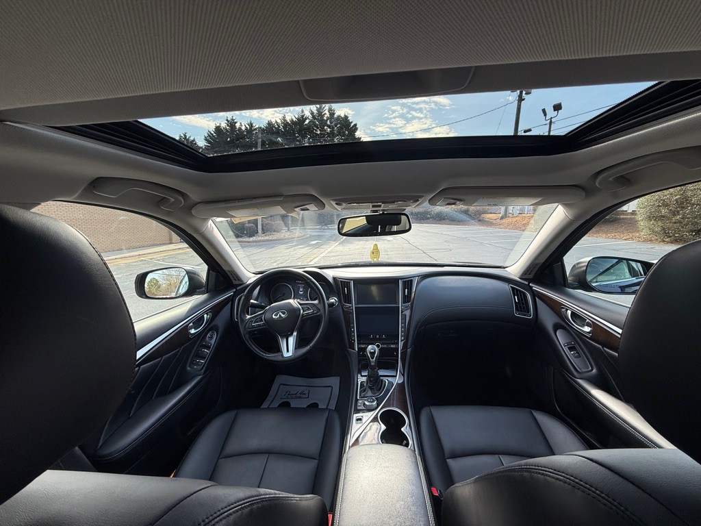 2018 INFINITI Q50 Image 11