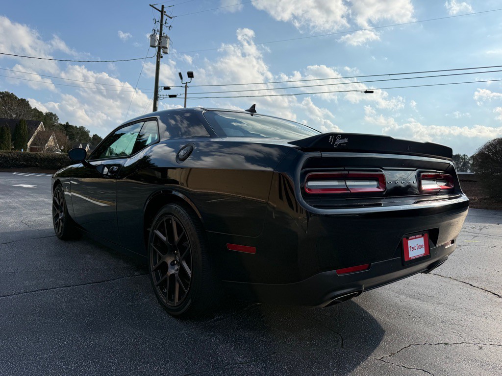 2019 Dodge Challenger Image 3