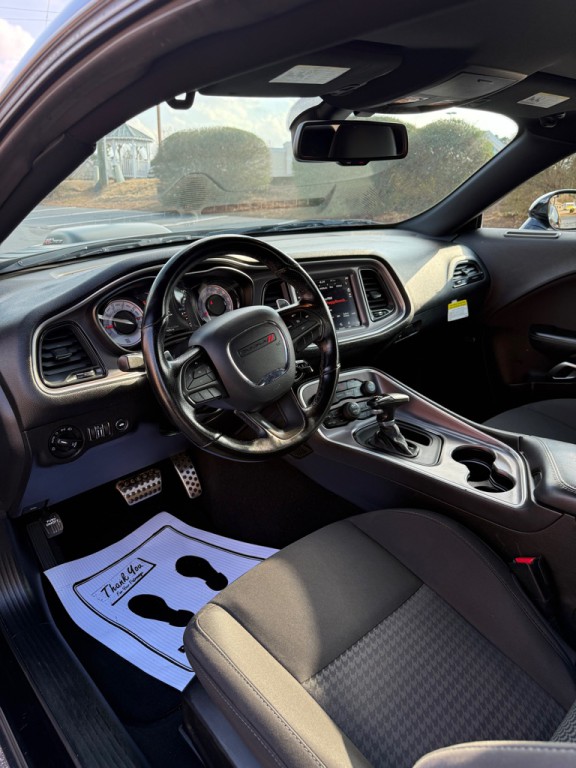 2019 Dodge Challenger Image 8