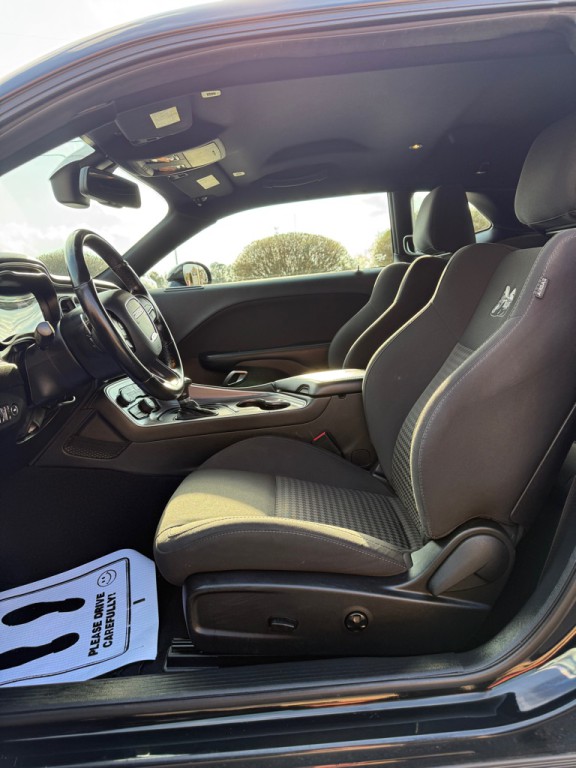 2019 Dodge Challenger Image 9