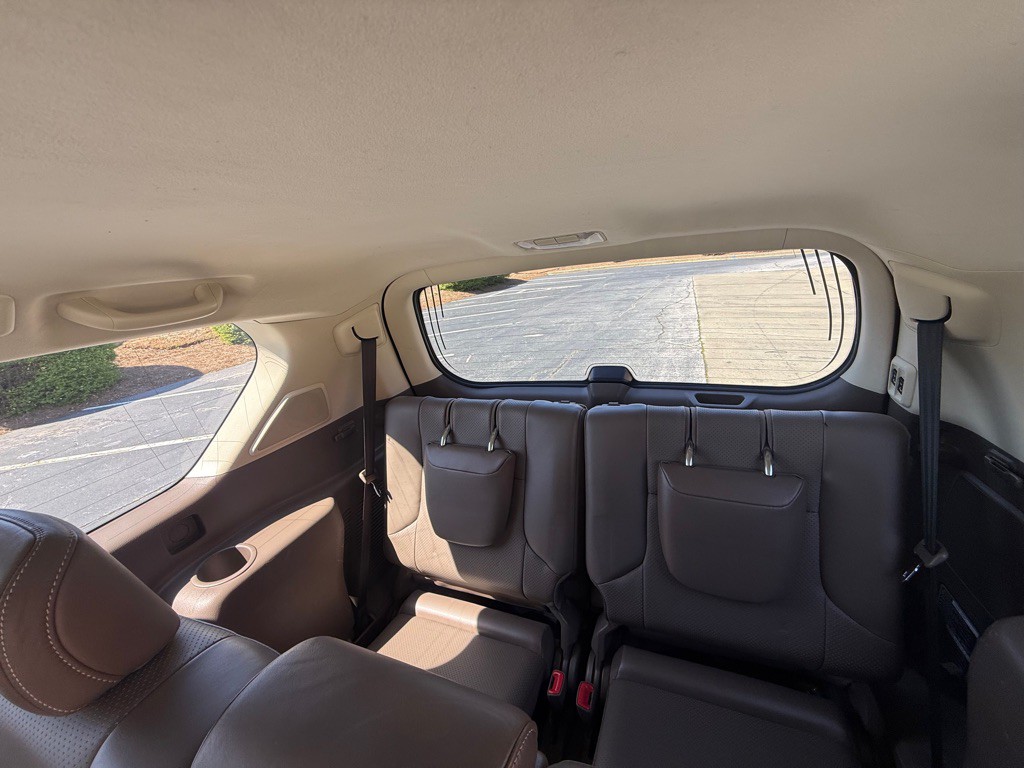 2010 Lexus GX Image 13