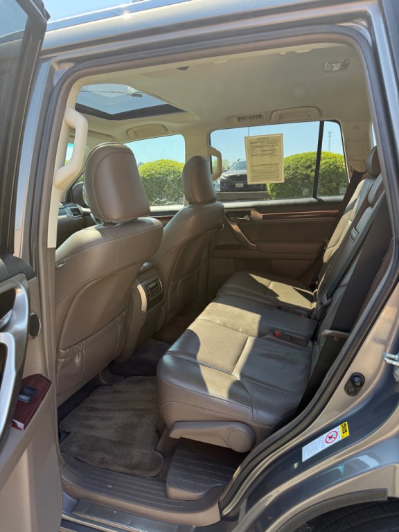 2010 Lexus GX Image 23
