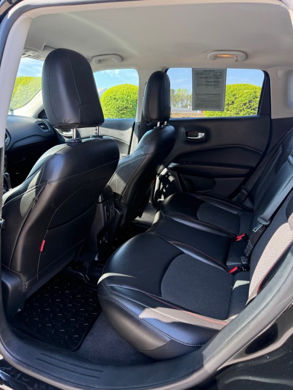 2019 Jeep Compass Image 10